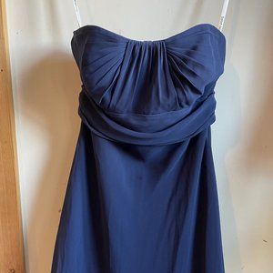 Long flowy formal/prom/bridesmaid dress